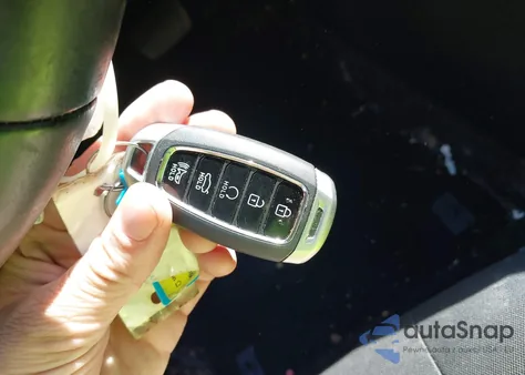 2023 Hyundai Elantra Sel z USA, uszkodzony, nr VIN 5NPLS4AG6PH107707